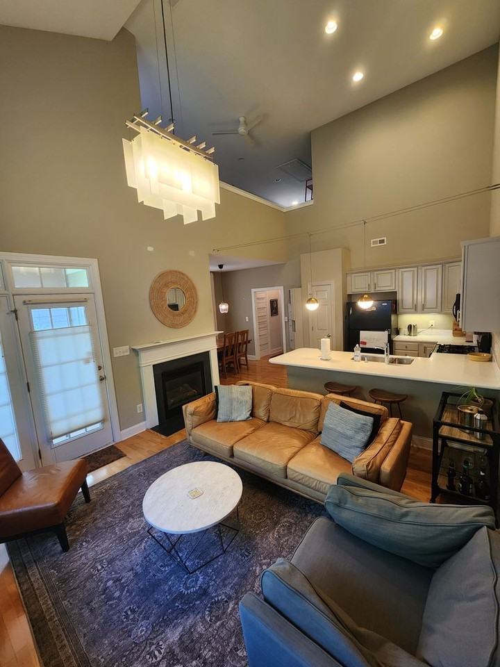 105 Jones Ferry Rd - Photo 7 of 19