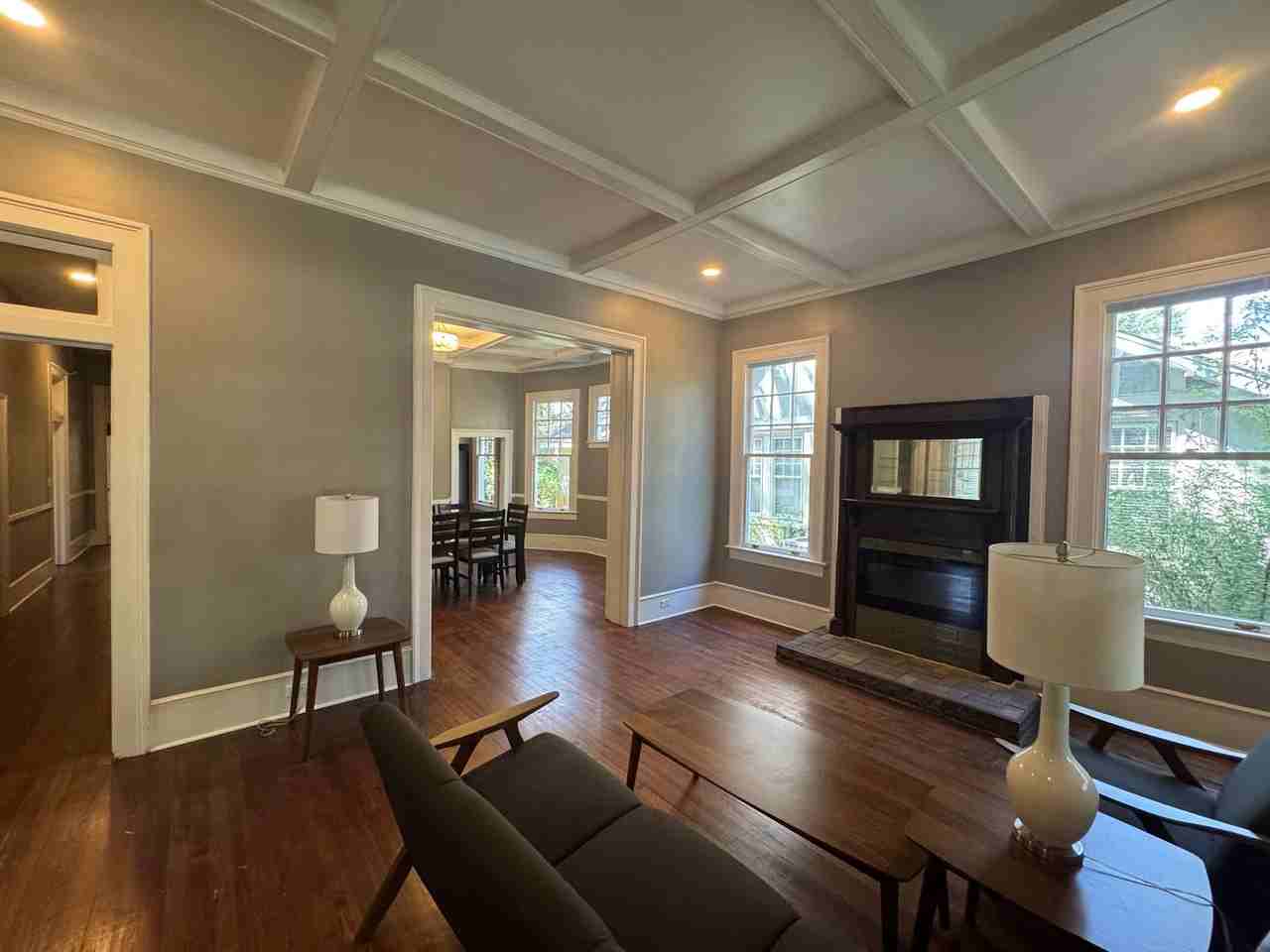1828 Graham St - Photo 2 of 20
