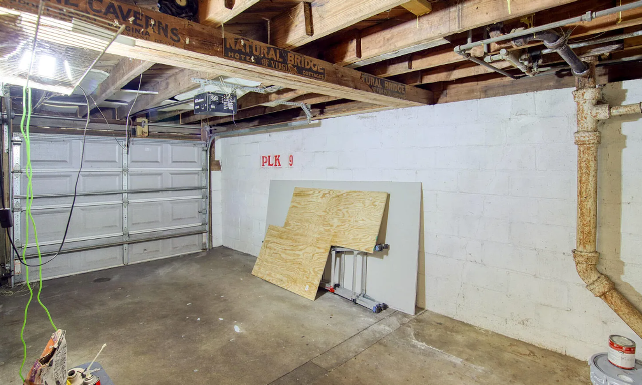 9924 Sunset Dr - Photo 4 of 23