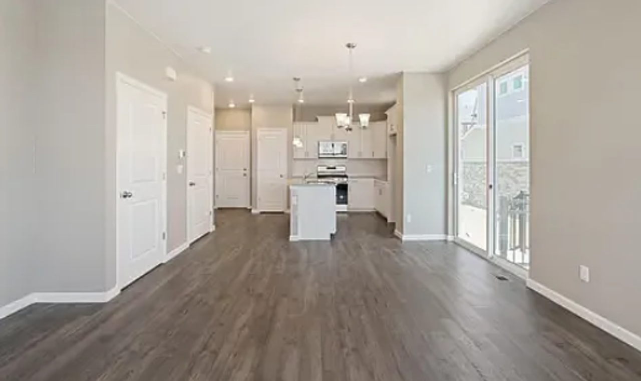 21833 E 8th Ave - Photo 5 of 20