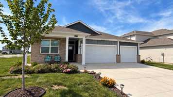 featured image of 635 Blackrock Dr