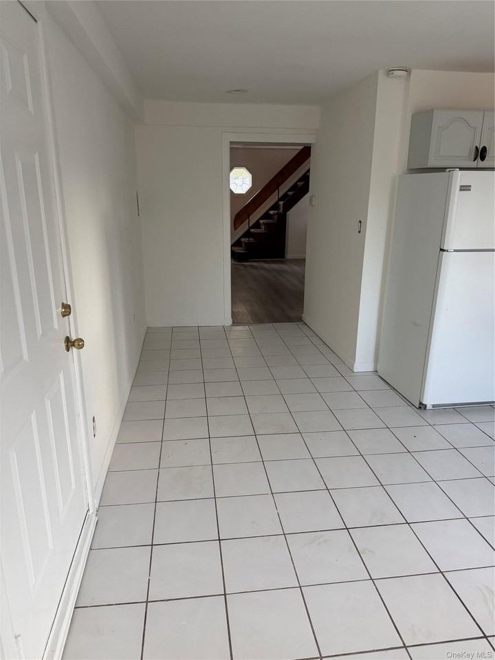 23 Dianne Ave - Photo 2 of 8