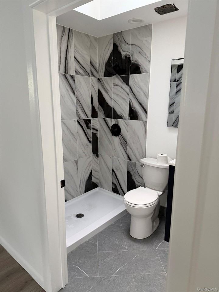 23 Dianne Ave - Photo 5 of 8