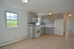 featured image of 771 Maple Pl #2