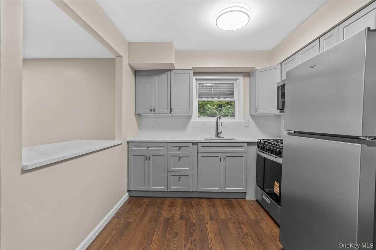 401 Olmstead Ave #3 - Photo 3 of 21