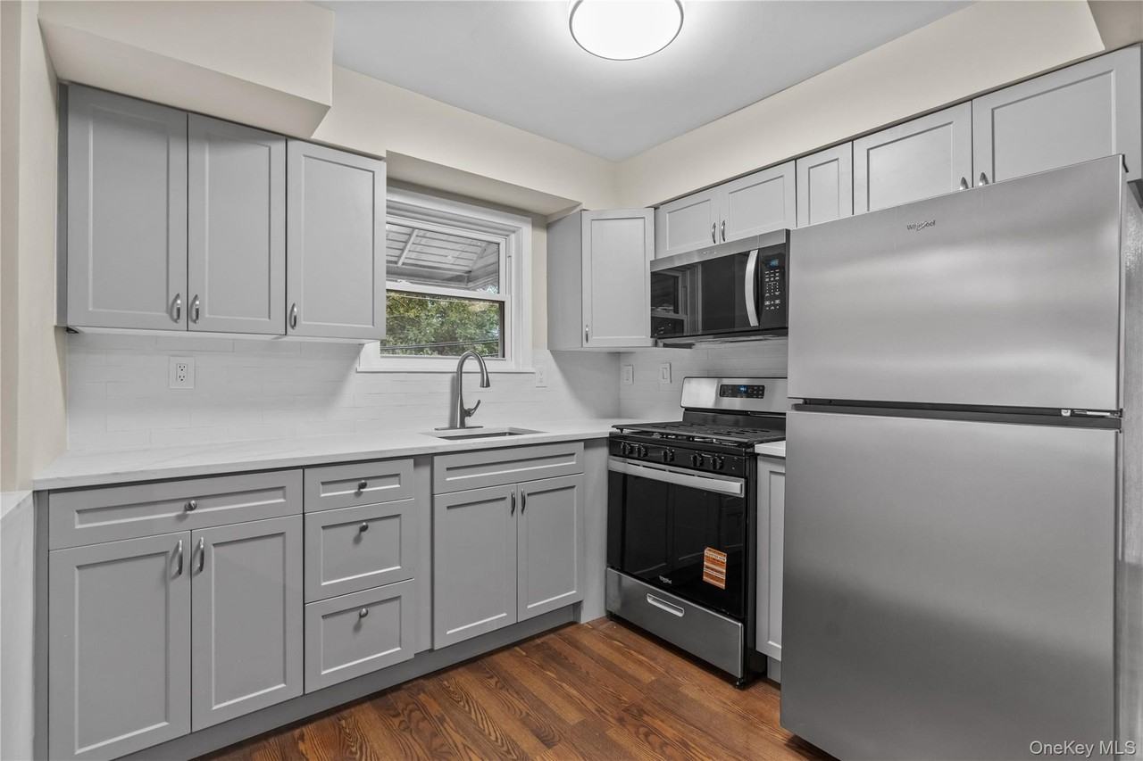 401 Olmstead Ave #3 - Photo 4 of 21