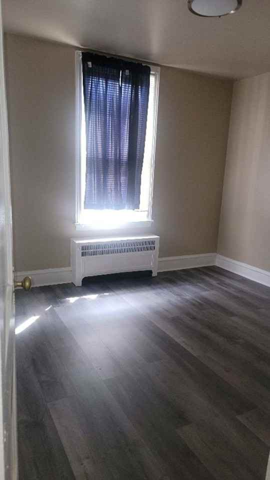 7220 Ogontz Ave - Photo 4 of 9