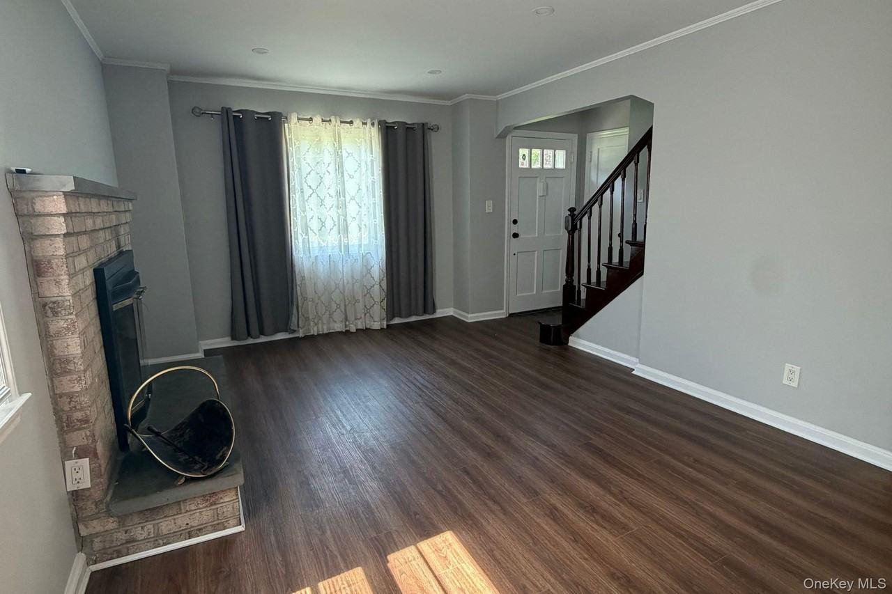 37 Riverside Ave - Photo 4 of 13