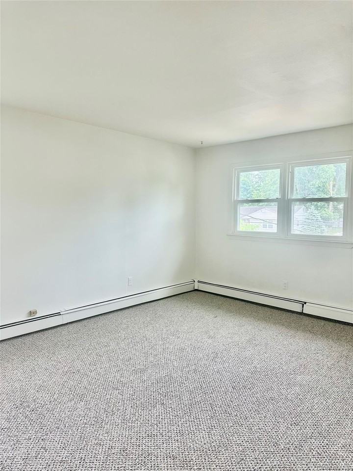 28 Warner Ln - Photo 4 of 4