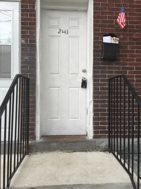 241 Grand St - Photo 3 of 13