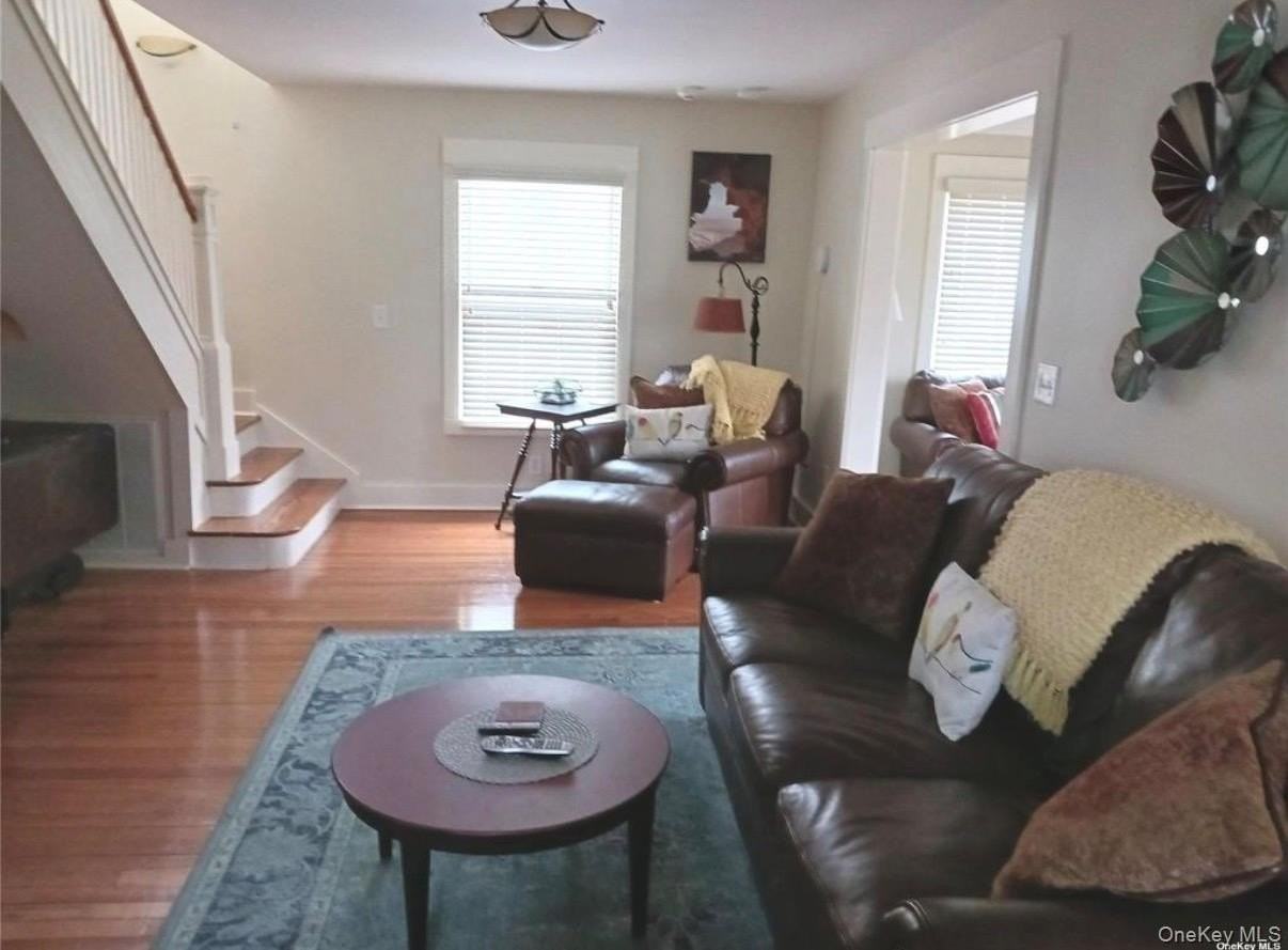 572 Montauk Hwy - Photo 5 of 14