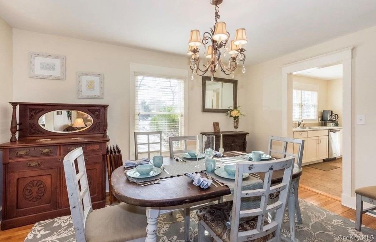 572 Montauk Hwy - Photo 6 of 14