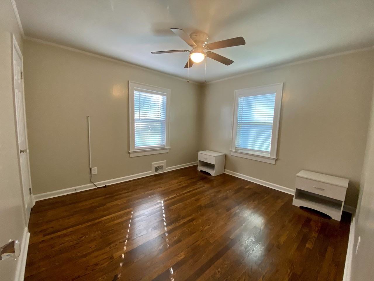 595 Pinecrest Dr - Photo 3 of 9