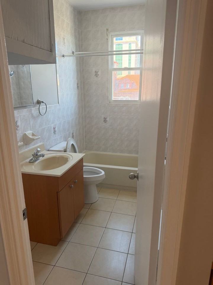 2628 Atlantic Ave #405 - Photo 3 of 5