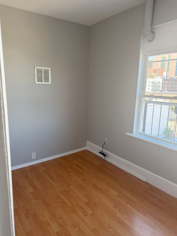 2628 Atlantic Ave #405 - Photo 5 of 5