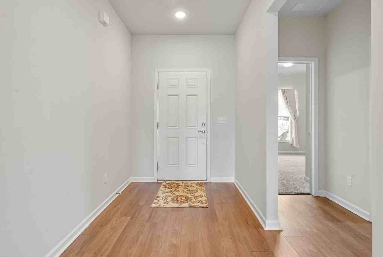 3415 Hattie Ln - Photo 6 of 34