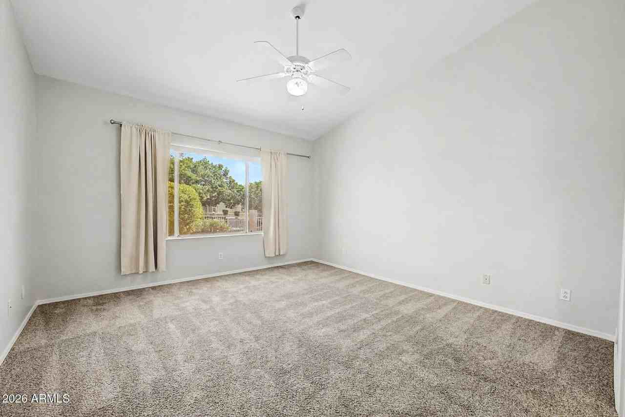 405 W Primoroso Dr - Photo 7 of 21