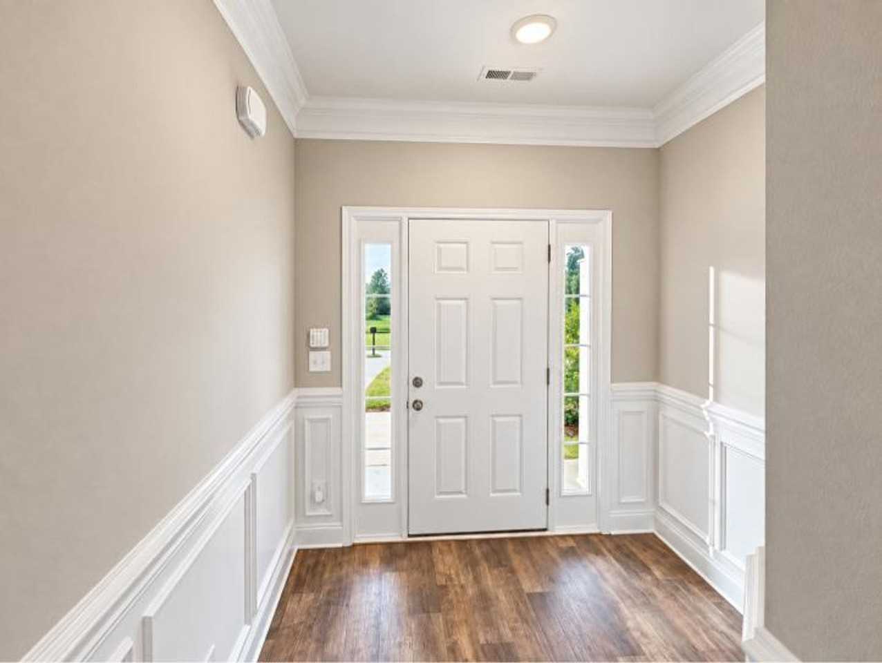 1233 Black Oak Cir - Photo 3 of 37