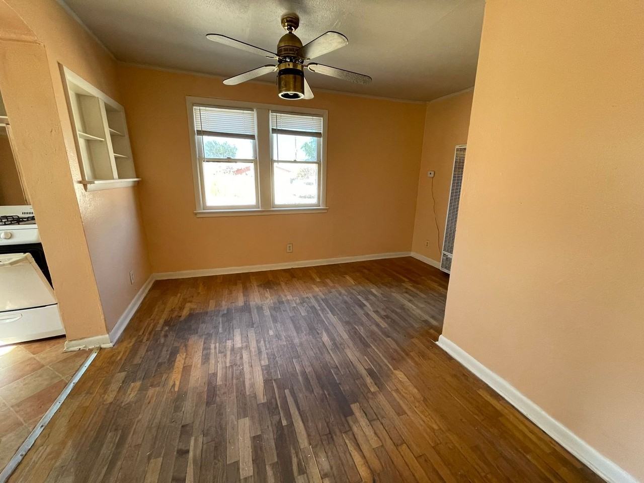 2200 Spruce St - Photo 3 of 9