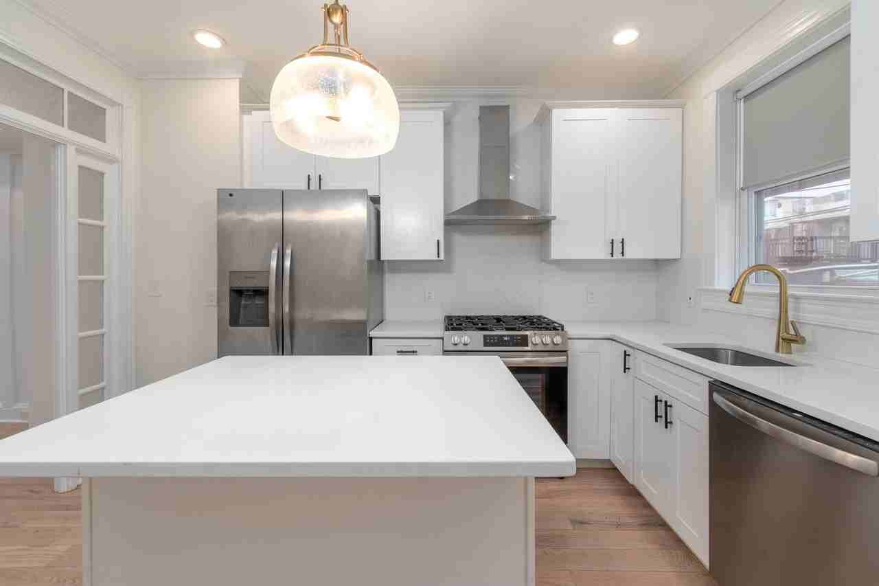 432 S Robinson St - Photo 7 of 28