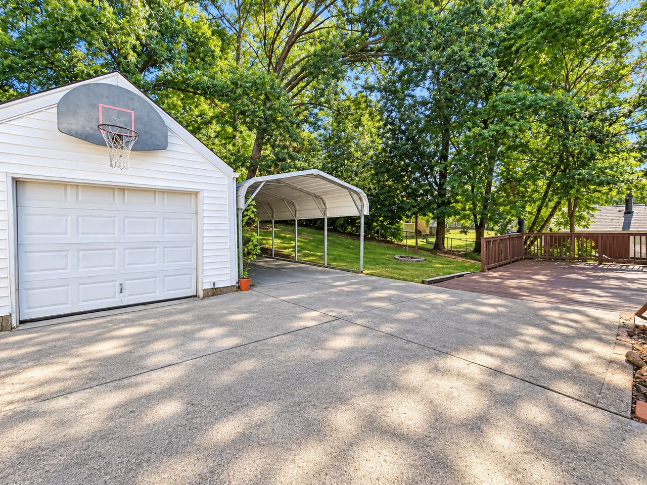 107 Woodmore Ave - Photo 2 of 3