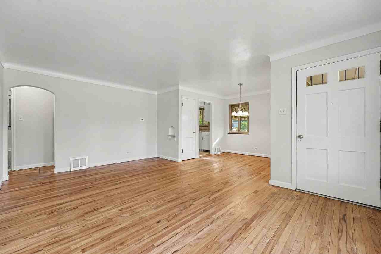 7345 Montview Blvd - Photo 3 of 23