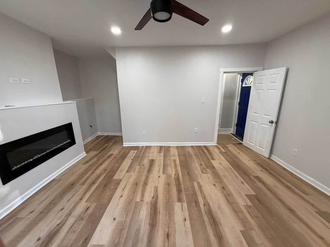 912 Rothpletz St - Photo 2 of 16