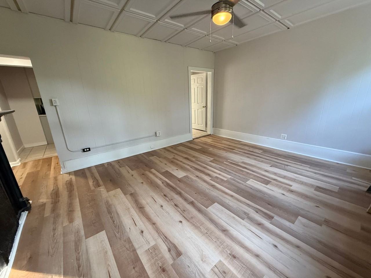 912 Rothpletz St - Photo 7 of 16