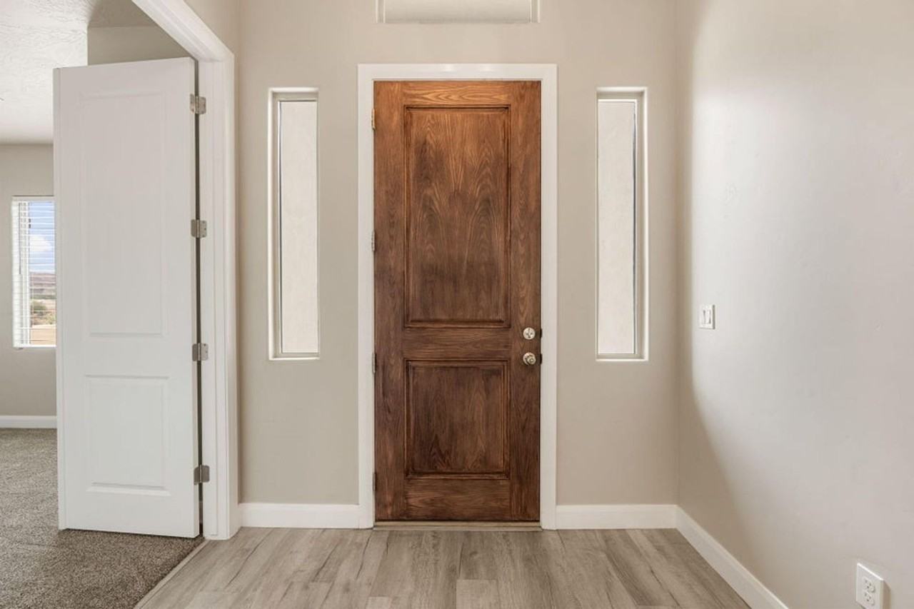 1874 W 180 N - Photo 7 of 35