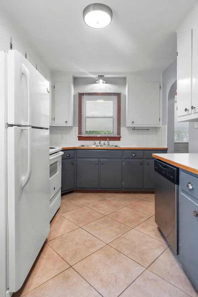 1821 Merriwether St - Photo 5 of 15