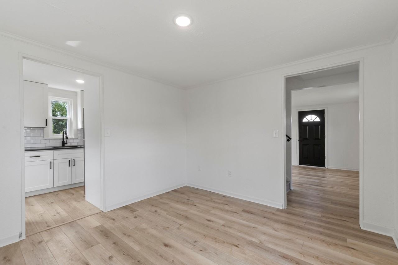 616 Grandview Ave - Photo 7 of 21