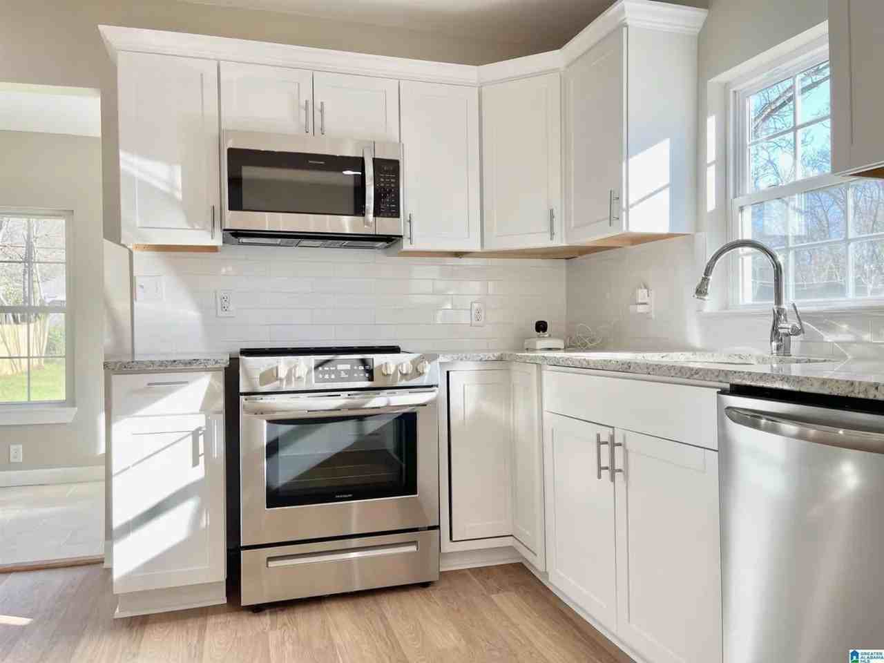 7013 1st Ave S - Photo 3 of 22