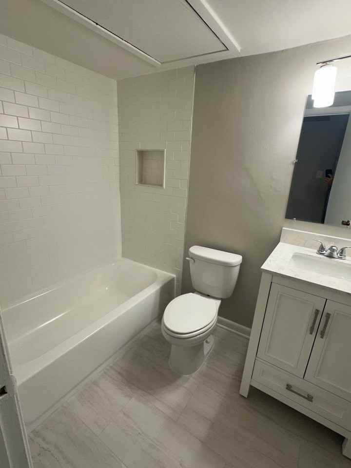 6750 6750 Quail Hollow Ct #3 - Photo 6 of 8