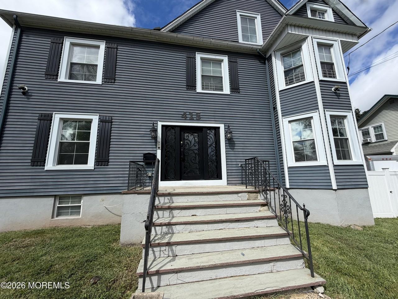 415 E 3rd Ave #2R