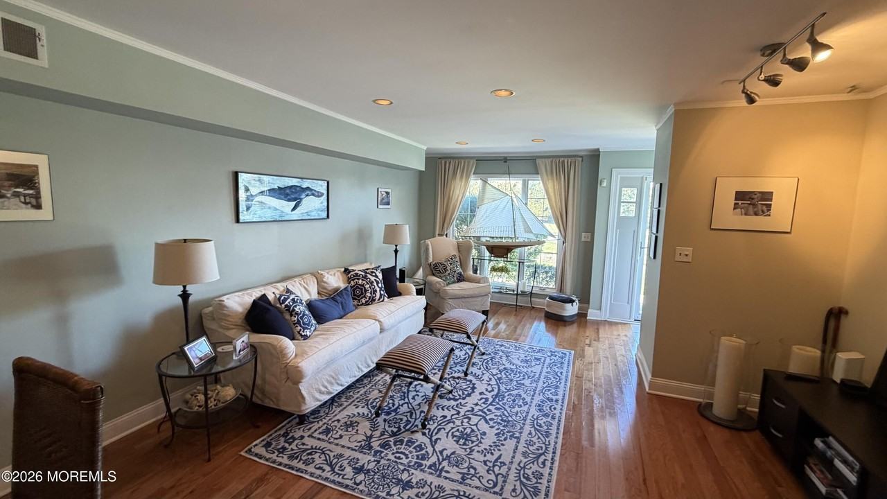 25 Meadow Ave #50 - Photo 4 of 20