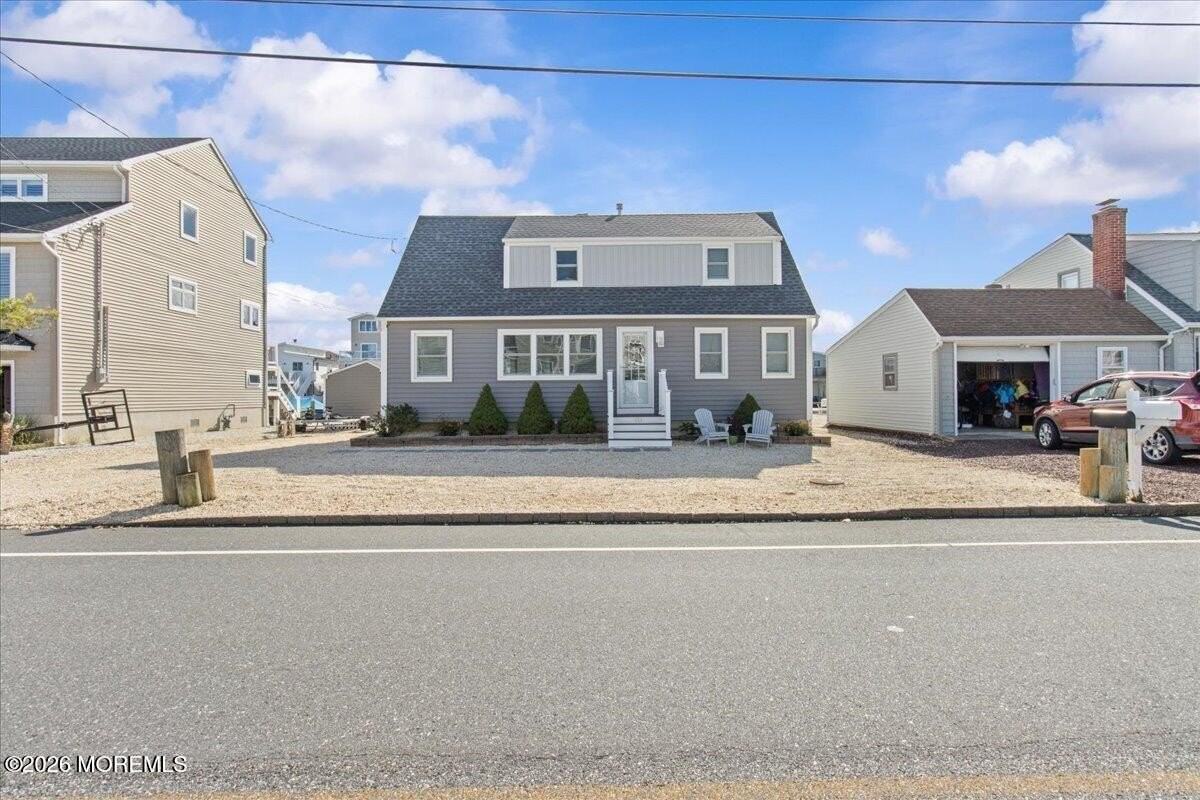 356 Morris Blvd - Photo 3 of 40