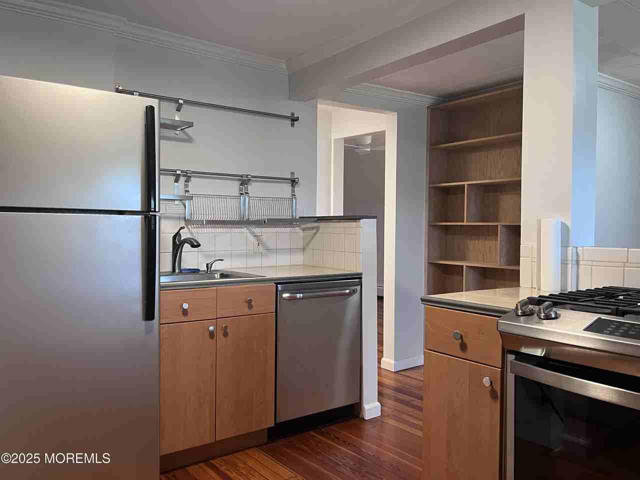 908 5th Ave #2 - Photo 4 of 14
