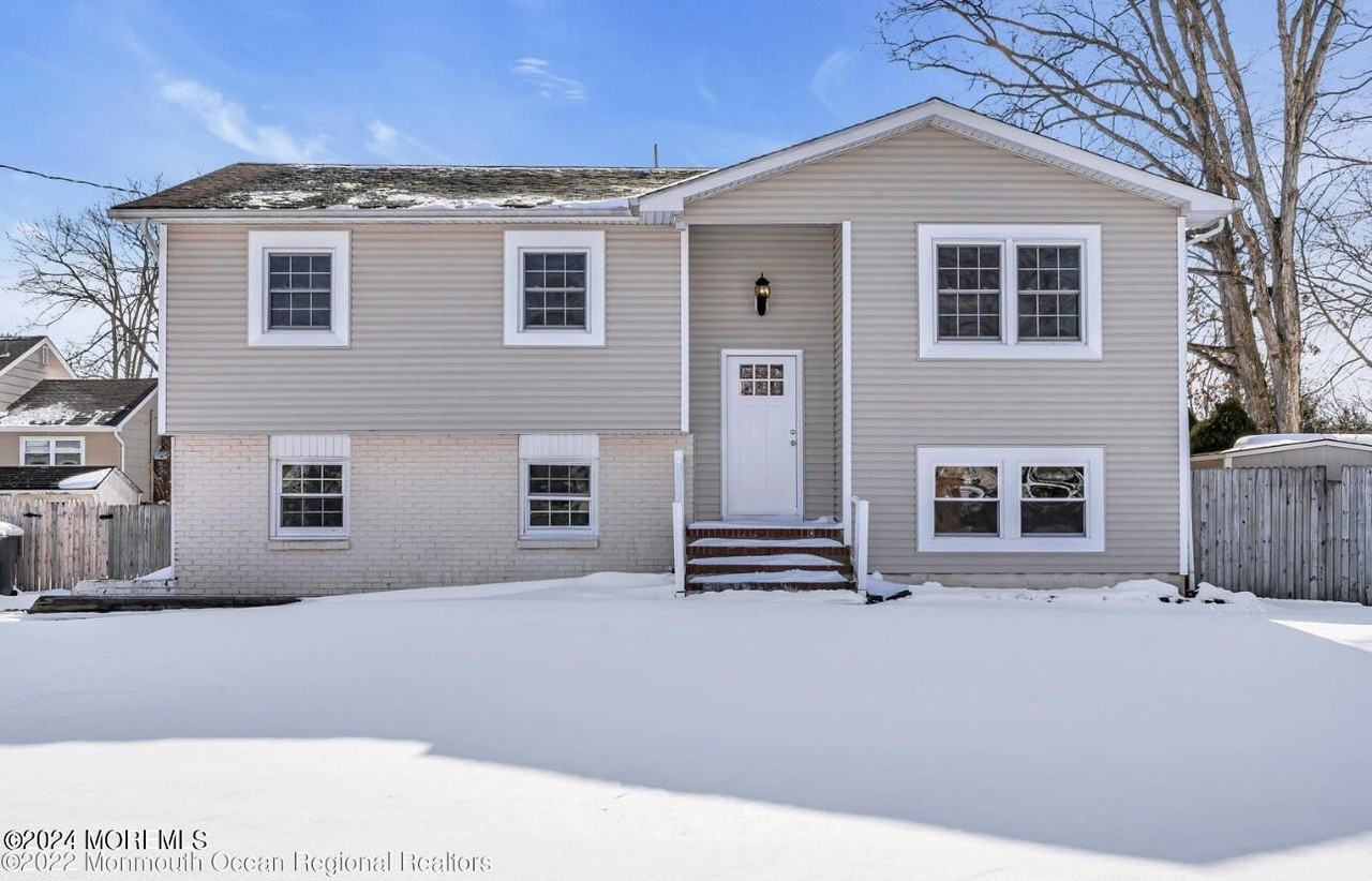 27 Oak Leaf Ln - Photo 3 of 17