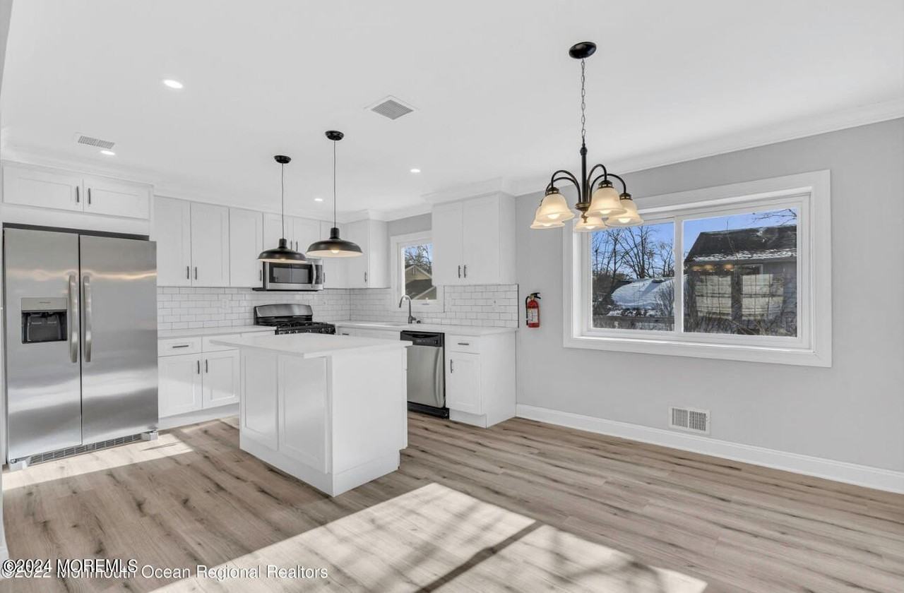 27 Oak Leaf Ln - Photo 5 of 17