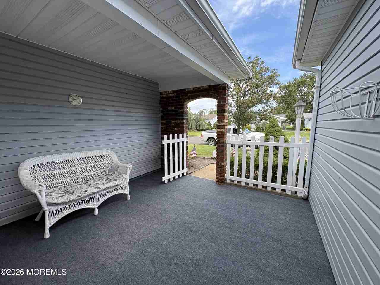 8 Lamb Rd - Photo 4 of 26