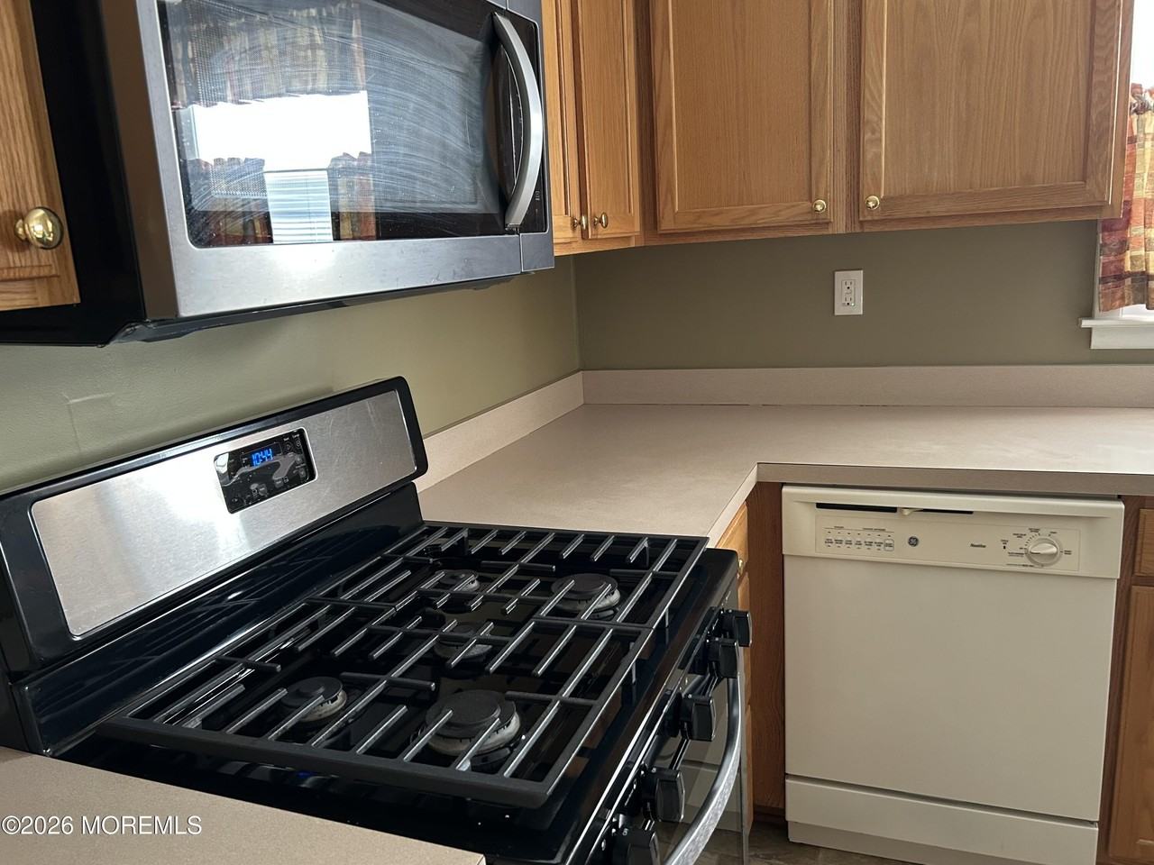 8 Lamb Rd - Photo 6 of 26