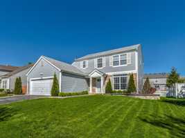 featured image of 1810 Van Dyke Ln