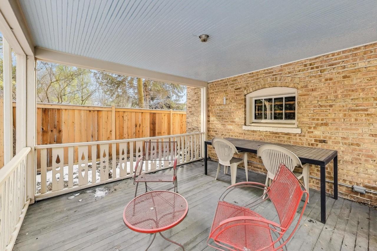1628 Wesley Ave - Photo 2 of 13