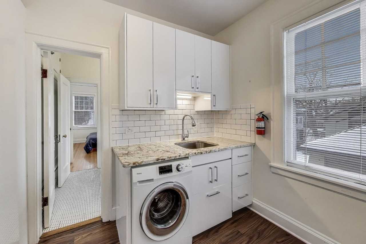 1628 Wesley Ave - Photo 7 of 13