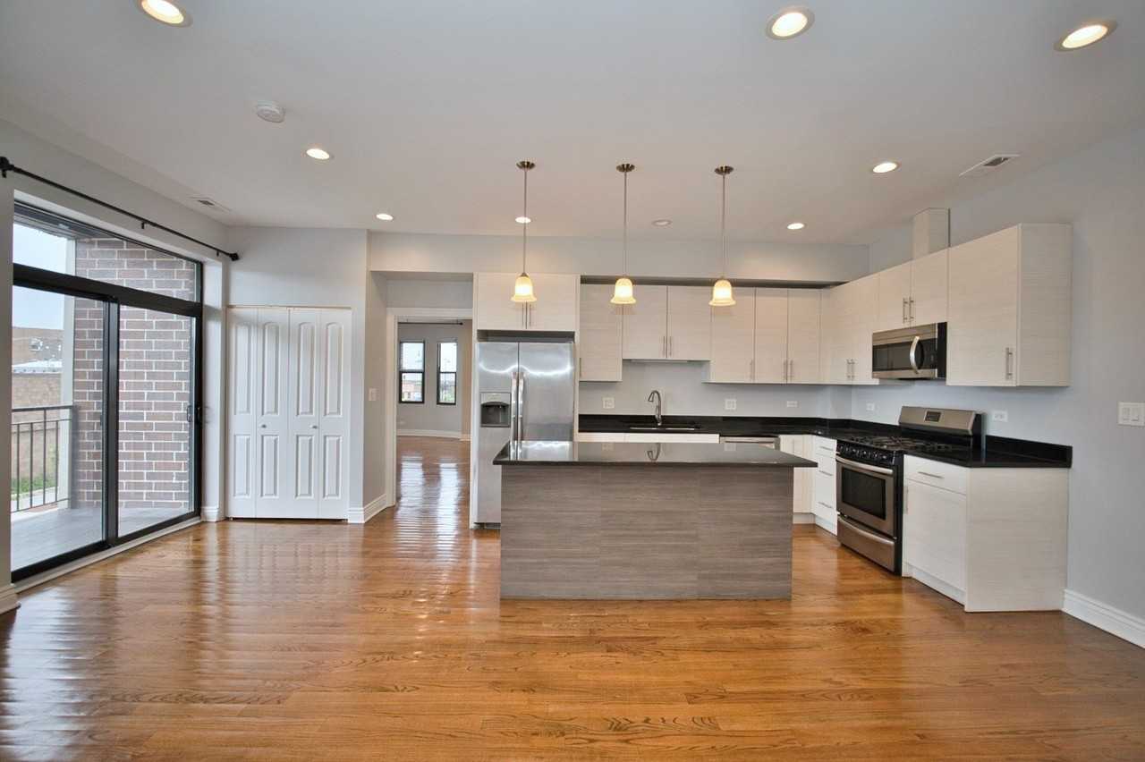 2515 W Lawrence Ave #3W - Photo 4 of 16