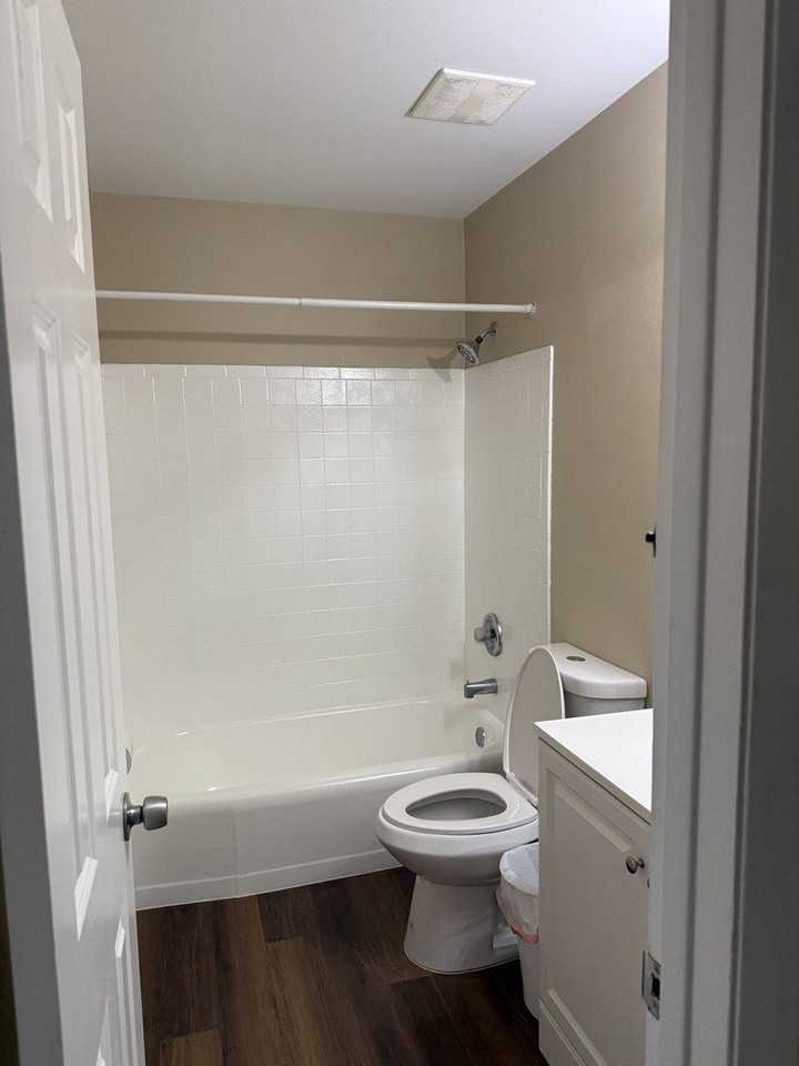 1351 Monomoy St #C3 - Photo 4 of 11