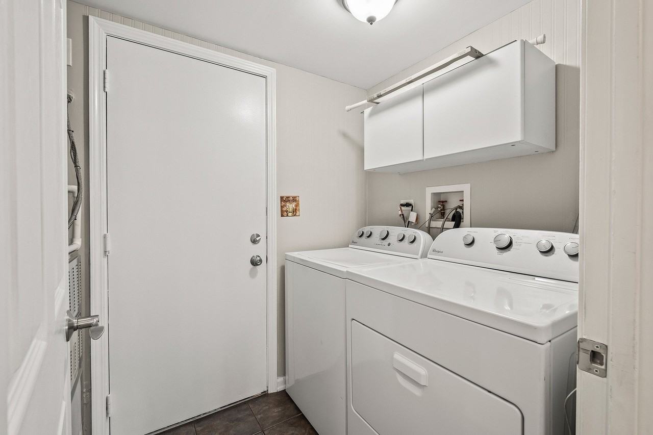 7918 Knottingham Cir #B - Photo 7 of 14