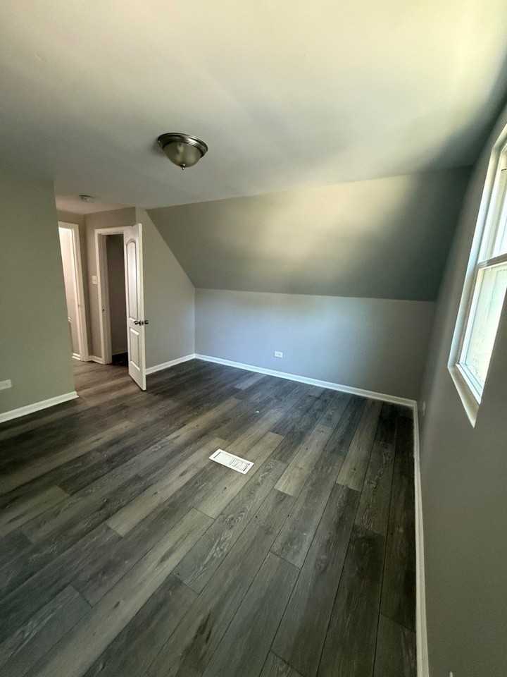 16963 Shea Ave - Photo 6 of 7