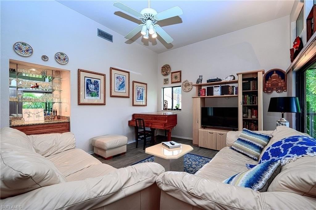 559 Beachwalk Cir #U204 - Photo 6 of 41