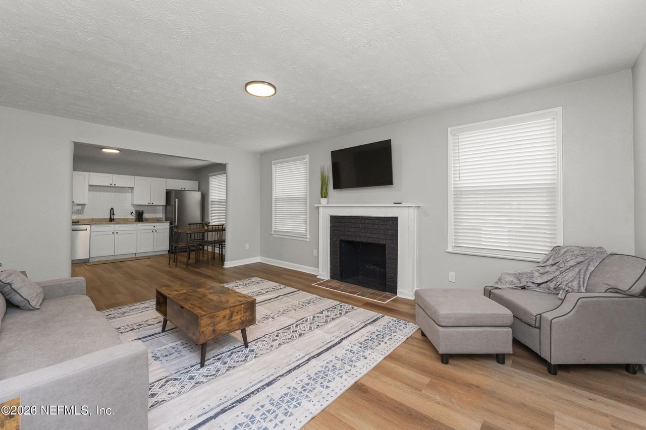 1833 San Marco Blvd #1 - Photo 2 of 28